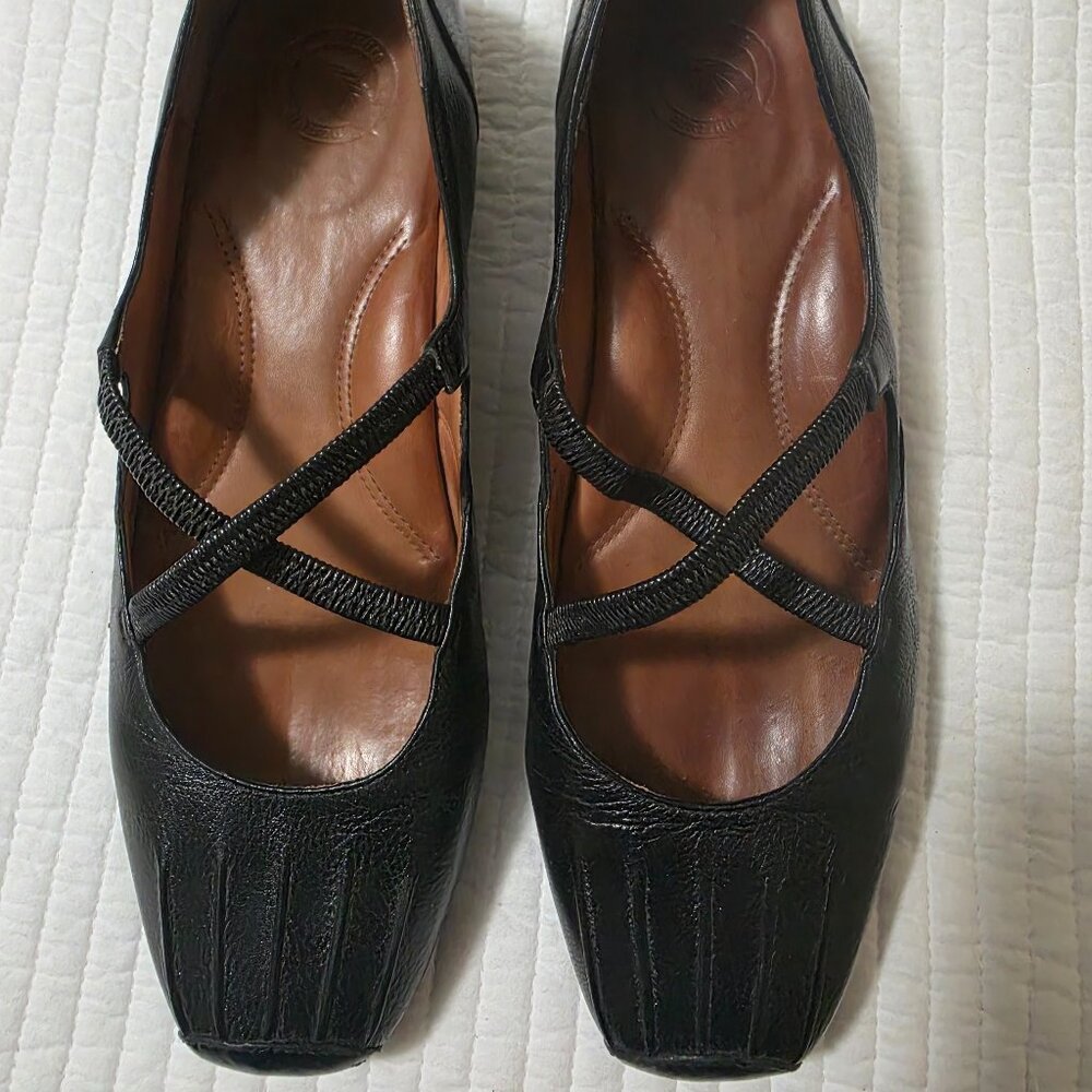 Nurture shoes